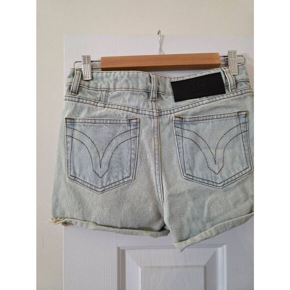 Ami Denim Shorts 26 - Picture 4 of 9
